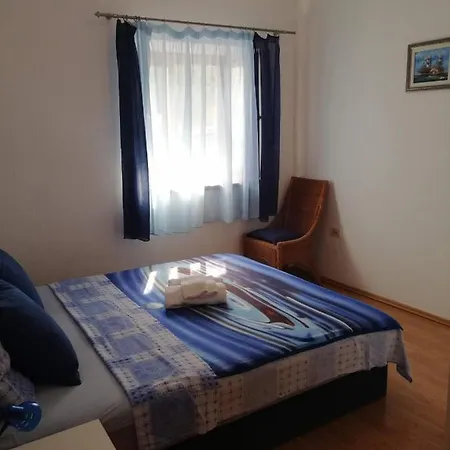 Appartement In With Air Conditioning, Wifi, Washing Machine 4982-7